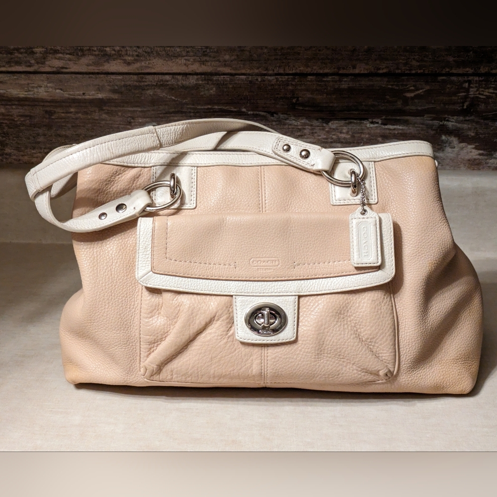 Coach Tan and Cream Leather Shoulder Bag